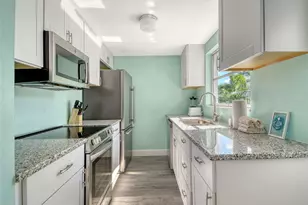 6020 Midnight Pass Rd, Sarasota, FL 34242 - Photo 14