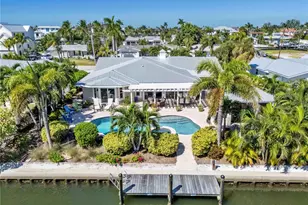 523 69th St, Holmes Beach, FL 34217 - Photo 44