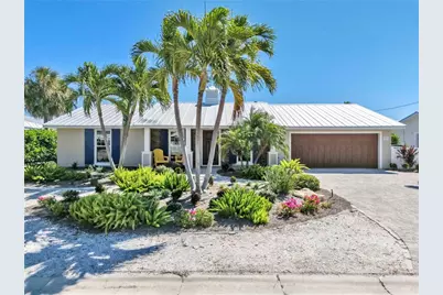 523 69th Street, Holmes Beach, FL 34217 - Photo 2