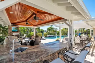 523 69th St, Holmes Beach, FL 34217 - Photo 40