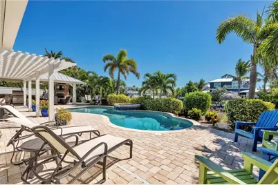 523 69th Street, Holmes Beach, FL 34217 - Photo 36