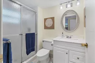 800 Benjamin Franklin Dr, Sarasota, FL 34236 - Photo 30