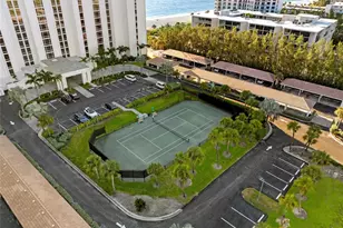 2425 Gulf Of Mexico Dr, Longboat Key, FL 34228 - Photo 52