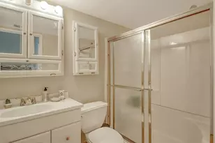 1601 Bayhouse Point Dr, Sarasota, FL 34231 - Photo 14