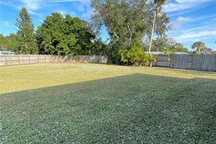 6405 White Sands Terrace, Sarasota, FL 34231 - Photo 14