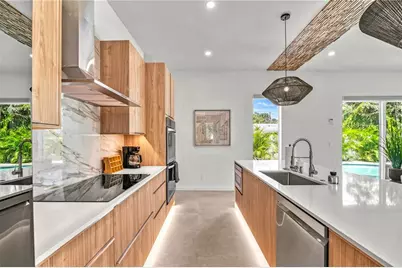 2163 Waldemere Street, Sarasota, FL 34239 - Photo 12