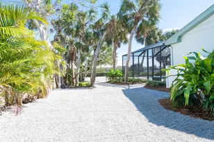 18 N Casey Key Rd, Osprey, FL 34229 - Photo 30