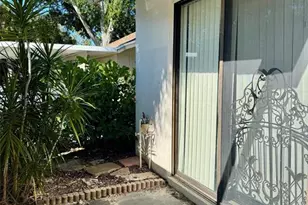 5222 Myrtle, Sarasota, FL 34235 - Photo 4