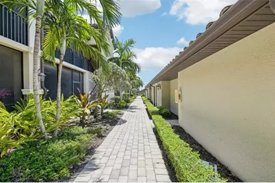 5528 Palmer Circle #204, Bradenton, FL 34211 - Photo 8