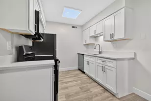 612 Bass Ct, Dunedin, FL 34698 - Photo 10