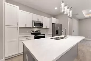 112 Violet Ct, Poinciana, FL 34759 - Photo 6