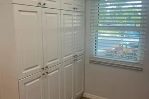 2641 Woodgate Ln, Sarasota, FL 34231 - Photo 12