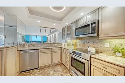 988 Blvd Of The Arts #1011, Sarasota, FL 34236 - Photo 2