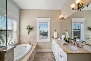 204 66th St, Holmes Beach, FL 34217 - Photo 34