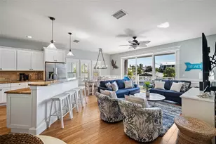 204 66th St, Holmes Beach, FL 34217 - Photo 6