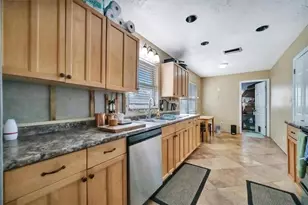 407 61st St NW, Bradenton, FL 34209 - Photo 20