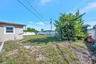 407 61st St NW, Bradenton, FL 34209 - Photo 36