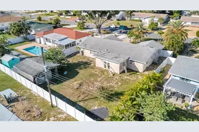 407 61st Street NW, Bradenton, FL 34209 - Photo 10