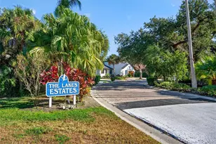 4719 E Trails Dr, Sarasota, FL 34232 - Photo 12