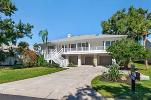 4719 E Trails Dr, Sarasota, FL 34232 - Photo 2
