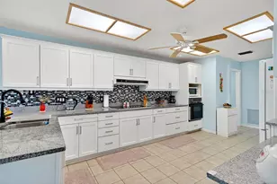 4719 E Trails Dr, Sarasota, FL 34232 - Photo 26