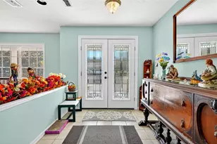 4719 E Trails Dr, Sarasota, FL 34232 - Photo 14