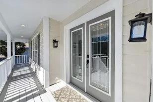 4719 E Trails Dr, Sarasota, FL 34232 - Photo 8