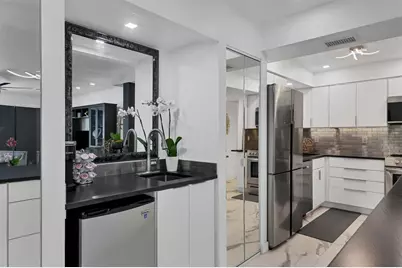 1714 69th Avenue W #B203, Bradenton, FL 34207 - Photo 12