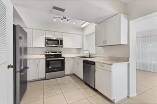 13530 Newport Ave, Port Charlotte, FL 33981 - Photo 18