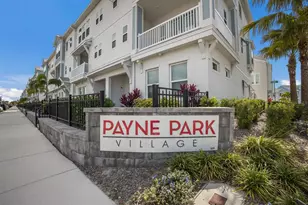 2467 Mangum Ct, Sarasota, FL 34237 - Photo 2