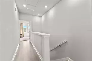 2467 Mangum Ct, Sarasota, FL 34237 - Photo 16