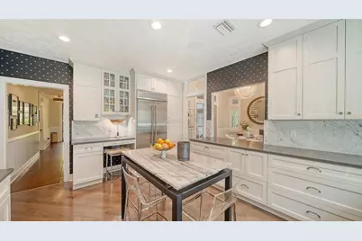 1774 Cherokee Drive, Sarasota, FL 34239 - Photo 10