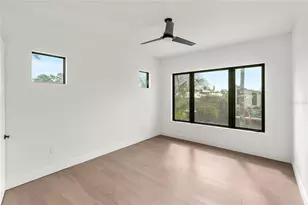 530 De Narvaez Dr, Longboat Key, FL 34228 - Photo 32