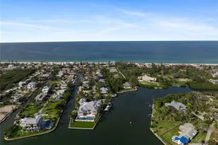 530 De Narvaez Dr, Longboat Key, FL 34228 - Photo 94