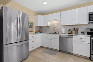 1603 Bayhouse Point Dr, Sarasota, FL 34231 - Photo 4