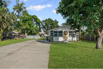 1604 3rd Avenue W, Palmetto, FL 34221 - Photo 4