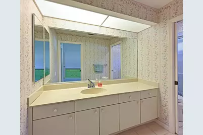 4817 Montrose Drive, Bradenton, FL 34210 - Photo 10