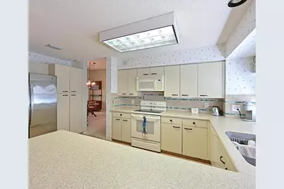 4817 Montrose Drive, Bradenton, FL 34210 - Photo 6