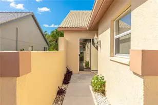 4120 Marseilles Ave, Sarasota, FL 34233 - Photo 2