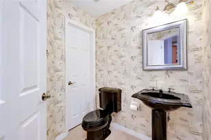 3975 Square E Ln, Sarasota, FL 34238 - Photo 14