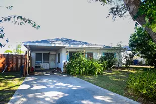 3305 Williamsburg St, Sarasota, FL 34231 - Photo 6