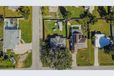 3305 Williamsburg Street, Sarasota, FL 34231 - Photo 8