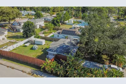 3305 Williamsburg Street, Sarasota, FL 34231 - Photo 2