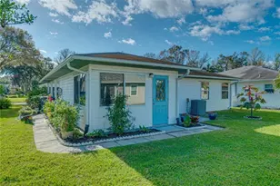 1690 Colonnades Cir N, Lakeland, FL 33811 - Photo 2