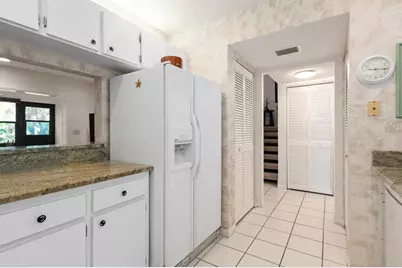 1704 Pelican Cove Road #T138, Sarasota, FL 34231 - Photo 8