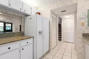 1704 Pelican Cove Rd, Sarasota, FL 34231 - Photo 8