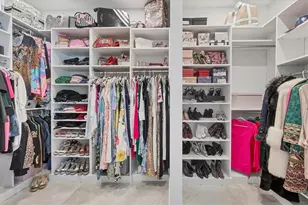 2711 Blossom Dr, Sarasota, FL 34239 - Photo 24