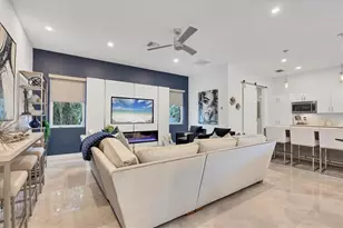 2711 Blossom Dr, Sarasota, FL 34239 - Photo 14