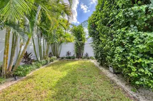 2711 Blossom Dr, Sarasota, FL 34239 - Photo 44