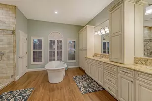 8250 Hugh Alison Pl, Sarasota, FL 34240 - Photo 22